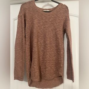 Light weight sweater